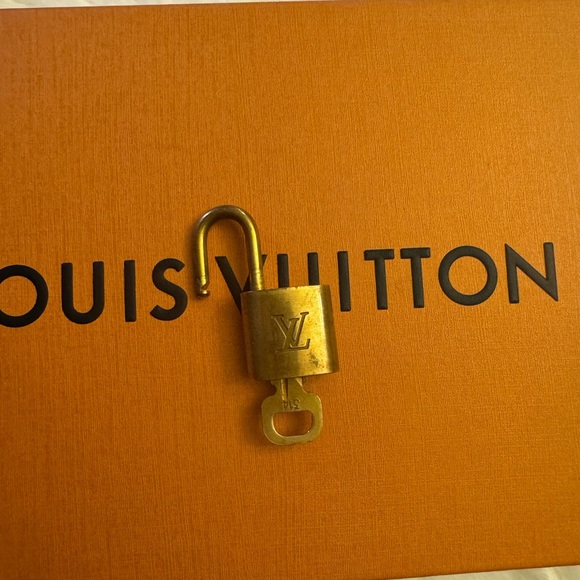 Louis Vuitton lock and key #314 - Picture 1 of 1